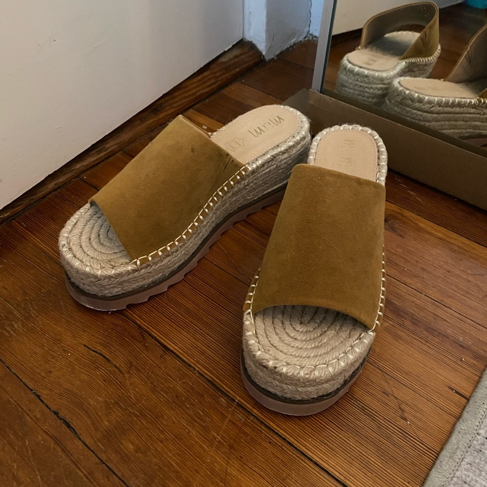 Miracle Miles 7.5 shoes